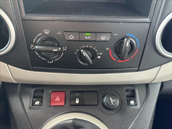 Peugeot Partner Tepee 1,6 TAŽNÉ - foto 17