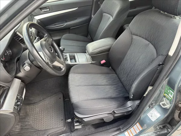 Subaru Legacy 2,0 Serviska 4X4 - foto 12