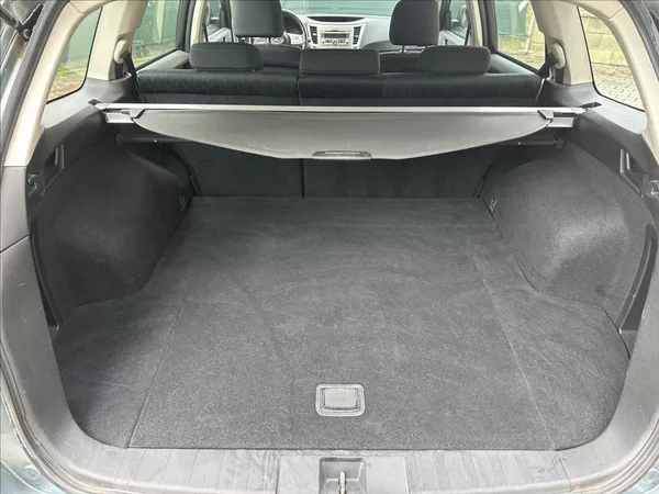 Subaru Legacy 2,0 Serviska 4X4 - foto 5