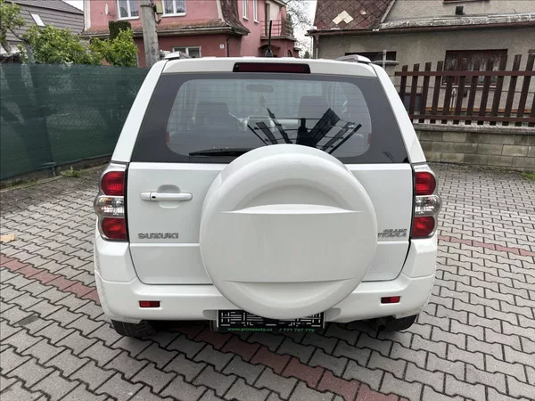 Suzuki Grand Vitara 1,6 4x4 - foto 4