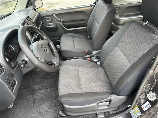 Suzuki Jimny 1,3 RANGER TAŽNÉ - foto 12