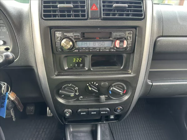 Suzuki Jimny 1,3 RANGER TAŽNÉ - foto 16
