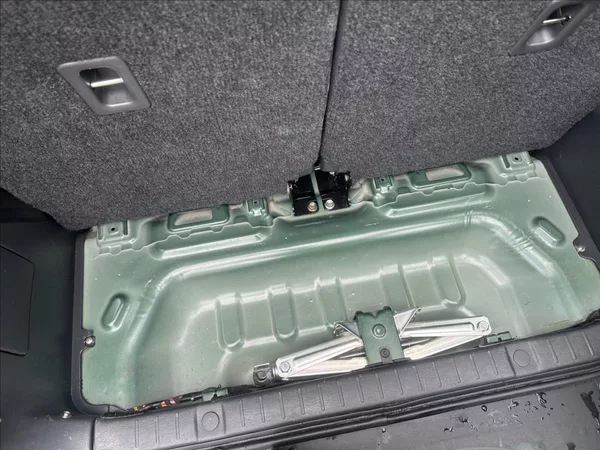 Suzuki Jimny 1,3 4x4 TAŽNÉ KLIMA BEZ KOROZE - foto 6