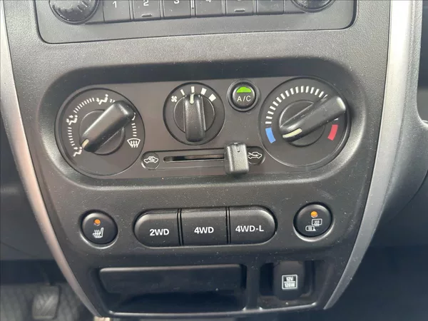 Suzuki Jimny 1,3 4x4 KLIMA - foto 17