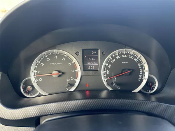 Suzuki Swift 1,2 4x4 - foto 14