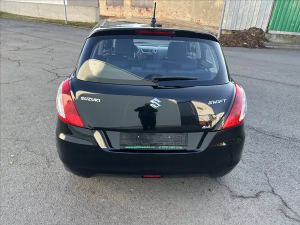 Suzuki Swift 1,2 4x4 - foto 6
