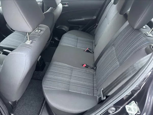 Suzuki Swift 1,2 4x4 1.majitel - foto 13