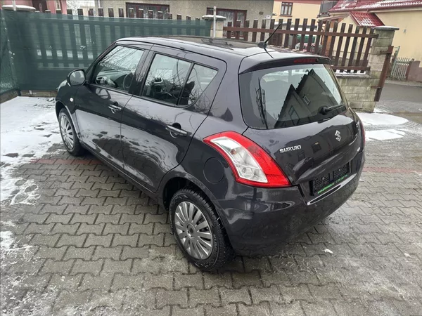 Suzuki Swift 1,2 4x4 1.majitel - foto 7