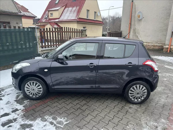 Suzuki Swift 1,2 4x4 1.majitel - foto 8