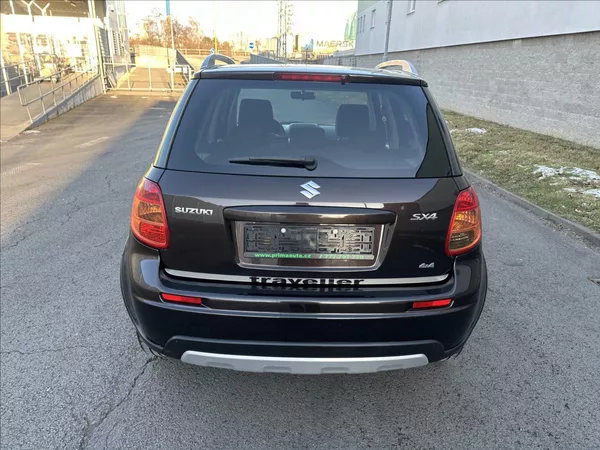 Suzuki SX4 1,6 4x4 STYLE - foto 6