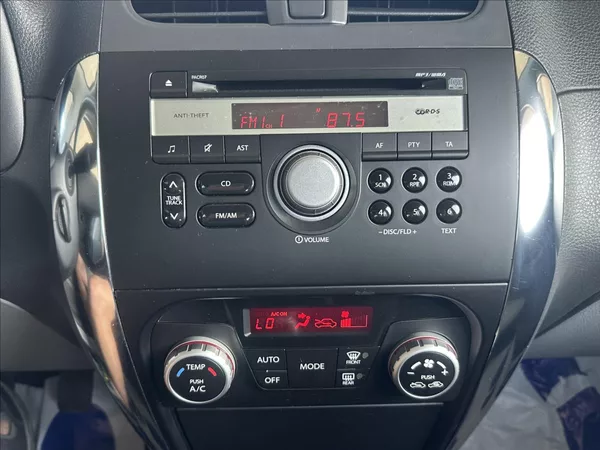 Suzuki SX4 1,6 TAŽNÉ - foto 16