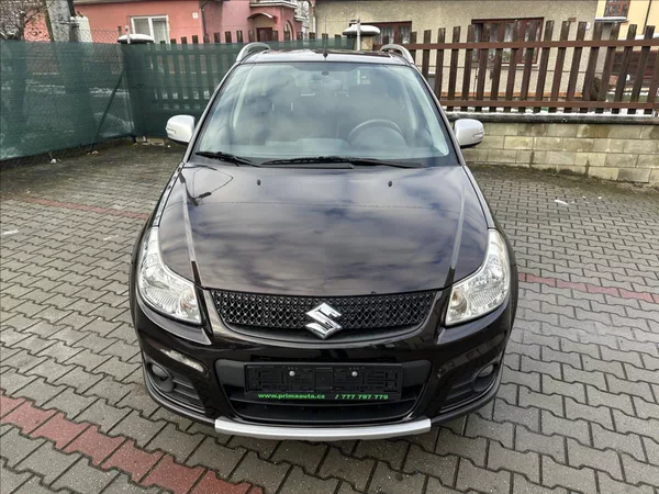 Suzuki SX4 1,6 1.majitel ! - foto 10