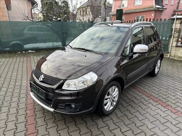 Suzuki SX4 1,6 1.majitel ! - foto 9