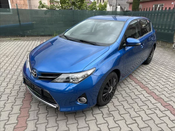 Toyota Auris 1,6 EXCLUSIVE - foto 11