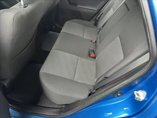 Toyota Auris 1,6 EXCLUSIVE - foto 15