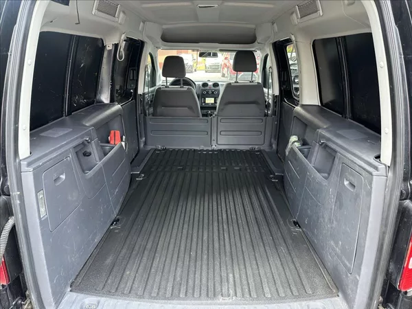 Volkswagen Caddy 2,0 MAXI TDI 4x4 TAŽNÉ - foto 5