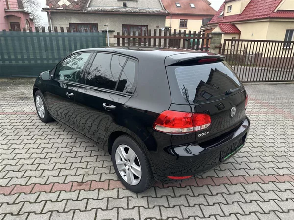 Volkswagen Golf 1,6 MPI - foto 7