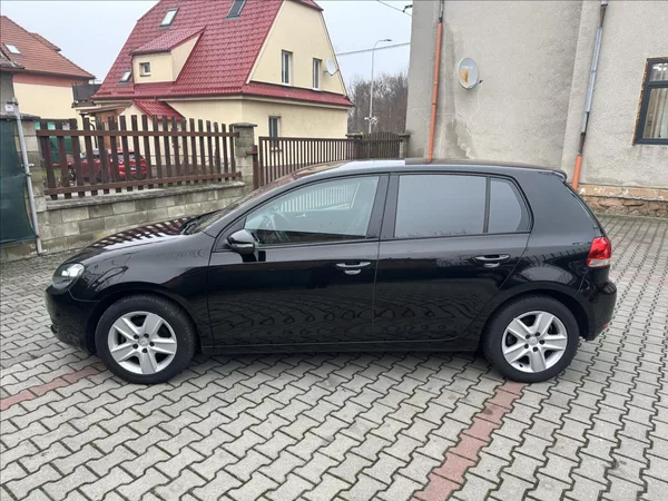 Volkswagen Golf 1,6 MPI - foto 8
