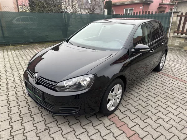 Volkswagen Golf 1,6 MPI - foto 9