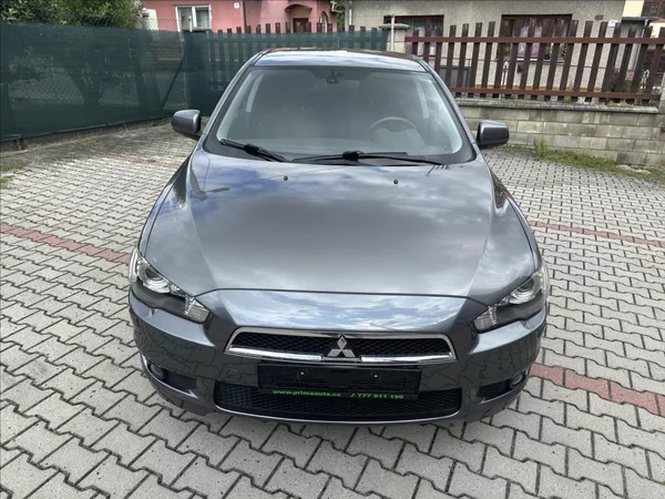 Mitsubishi Lancer 1,6 33 tis KM !! TOP STAV !! - foto 10