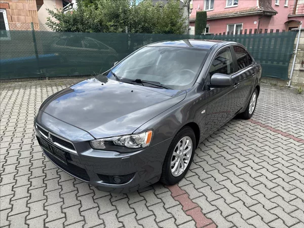 Mitsubishi Lancer 1,6 33 tis KM !! TOP STAV !! - foto 9
