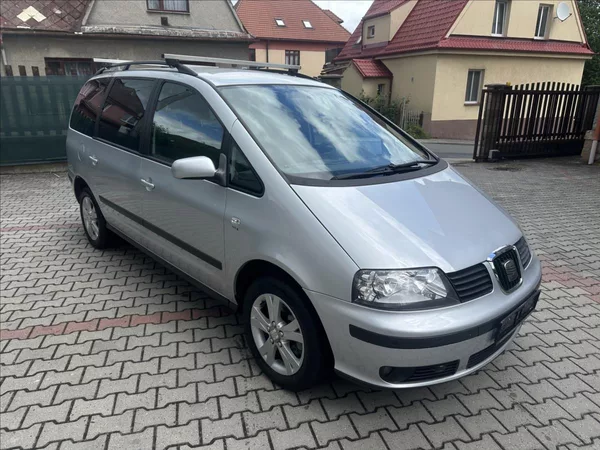 Seat Alhambra 1,9 TDI 7.MÍST BEZ KOROZE