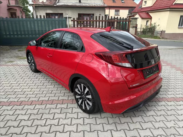 Honda Civic 1,8 i-VTEC Sport 1.majitel - foto 7