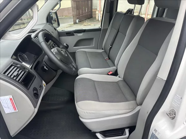 Volkswagen Transporter 2,0 TDI TAŽNÉ - foto 11
