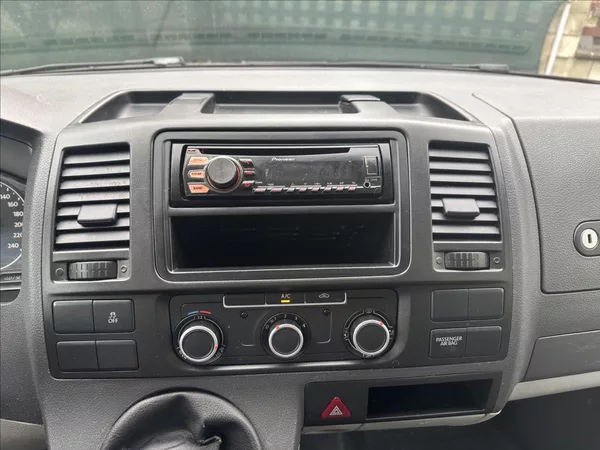 Volkswagen Transporter 2,0 TDI TAŽNÉ - foto 15