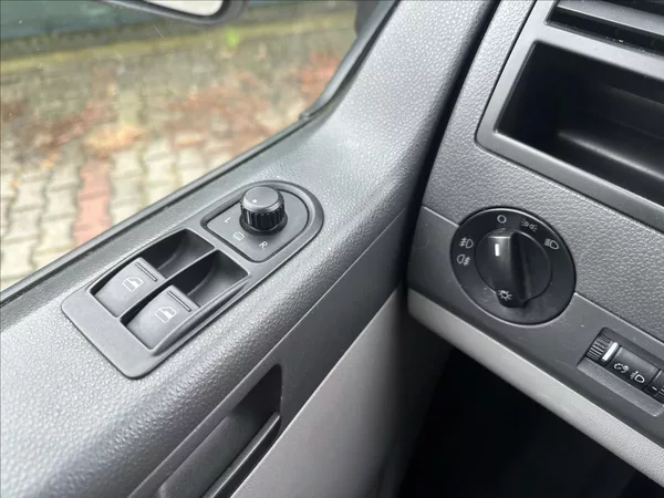 Volkswagen Transporter 2,0 TDI TAŽNÉ - foto 16