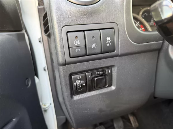 Suzuki Jimny 1,3 4x4 KLIMA TOP STAV - foto 18