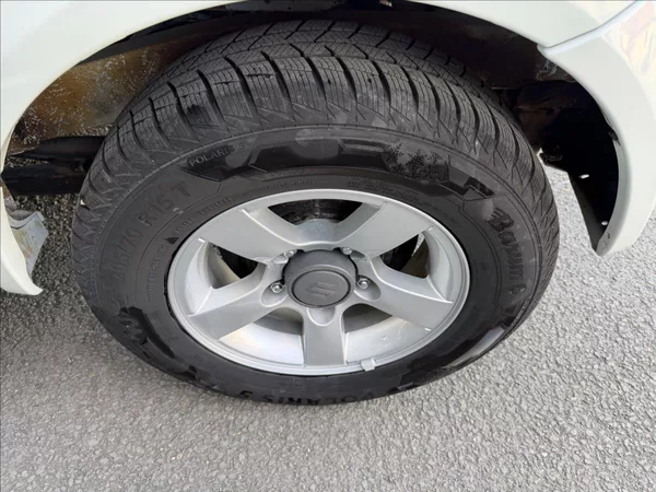 Suzuki Jimny 1,3 4x4 KLIMA TOP STAV - foto 19