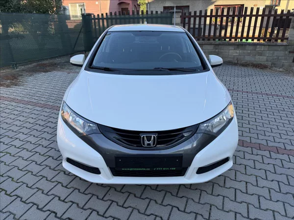 Honda Civic 1,8 i-VTEC COMFORT - foto 10