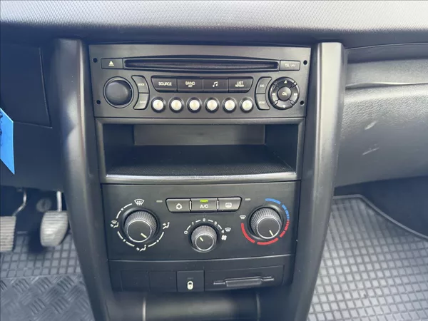 Peugeot 207 1,4 KLIMA BEZ KOROZE - foto 17