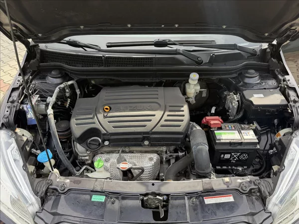 Suzuki SX4 S-Cross 1,6 4x4 AUTOMAT EXCLUSIVE - foto 11