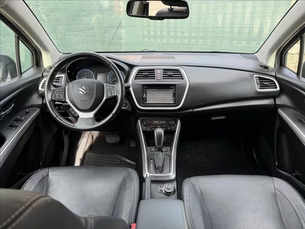 Suzuki SX4 S-Cross 1,6 4x4 AUTOMAT EXCLUSIVE - foto 14