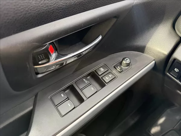 Suzuki SX4 S-Cross 1,6 4x4 AUTOMAT EXCLUSIVE - foto 20