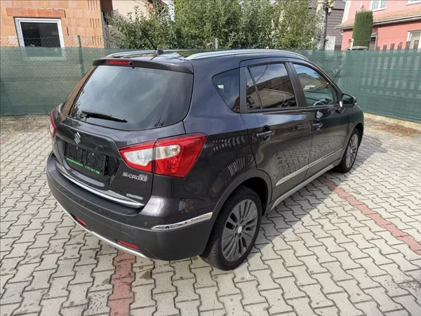 Suzuki SX4 S-Cross 1,6 4x4 AUTOMAT EXCLUSIVE - foto 3