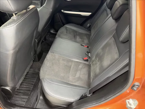 Suzuki Vitara 1,6 4x4 AUTOMAT - foto 13