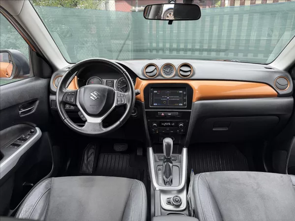 Suzuki Vitara 1,6 4x4 AUTOMAT - foto 14
