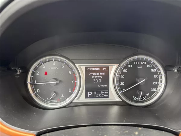 Suzuki Vitara 1,6 4x4 AUTOMAT - foto 15