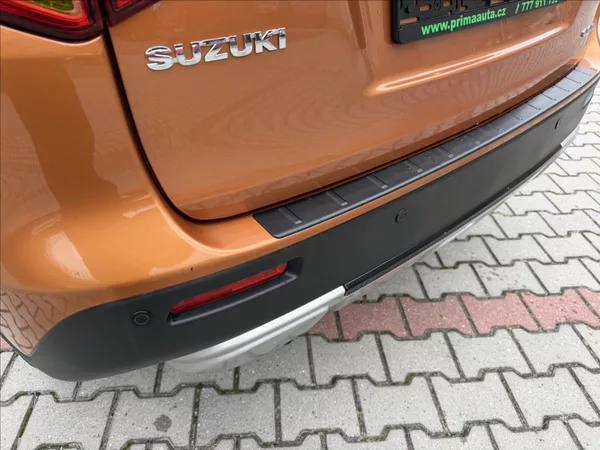 Suzuki Vitara 1,6 4x4 AUTOMAT - foto 26