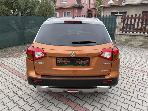 Suzuki Vitara 1,6 4x4 AUTOMAT - foto 6