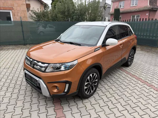 Suzuki Vitara 1,6 4x4 AUTOMAT - foto 9