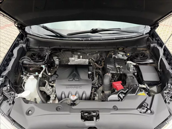 Mitsubishi ASX 1,6 TOP - foto 11