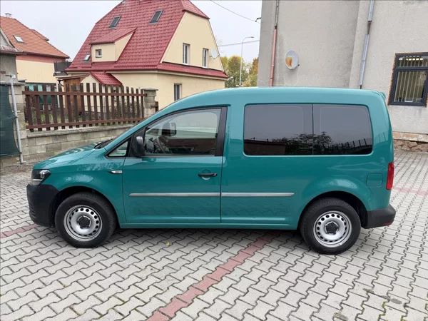 Volkswagen Caddy 2,0 TDI 5míst NAVIGACE - foto 8