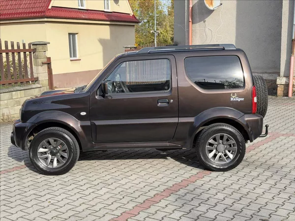 Suzuki Jimny 1,3 4x4 TAŽNÉ - foto 8