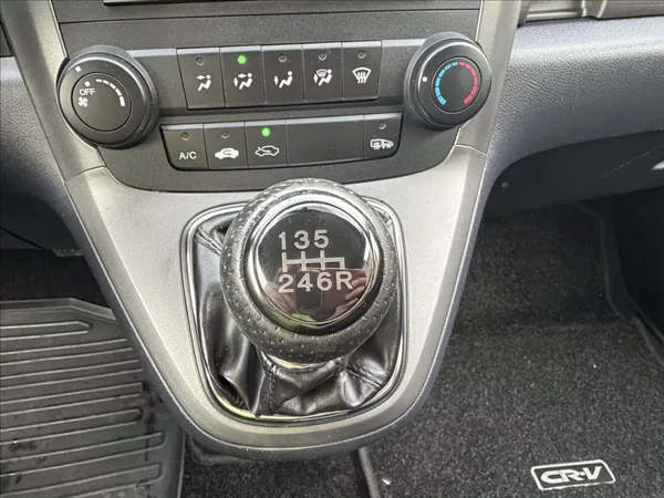 Honda CR-V 2,0 4x4 TAŽNÉ - foto 17