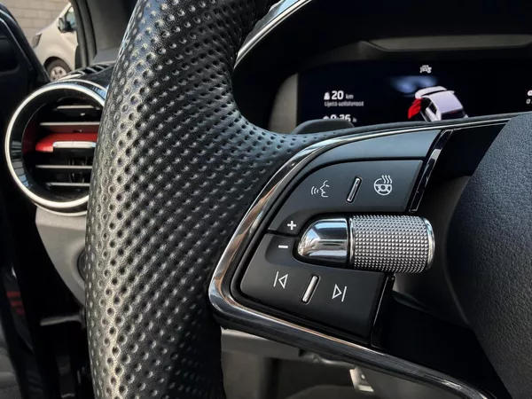 Škoda Fabia Monte Carlo DSG 1.0 - foto 9