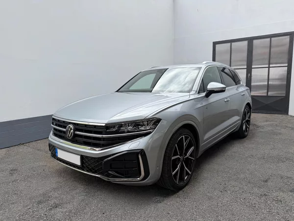 Volkswagen Touareg R-Line V6 3.0 TDI